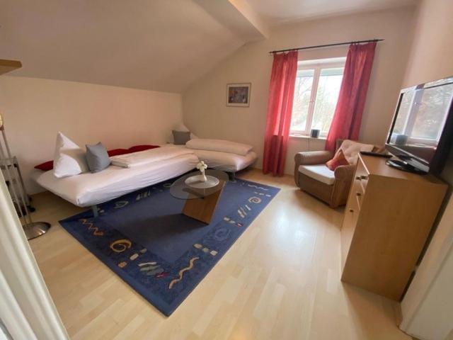 Ferienwohnung Am Franziskanergarten Бад-Тольц Номер фото