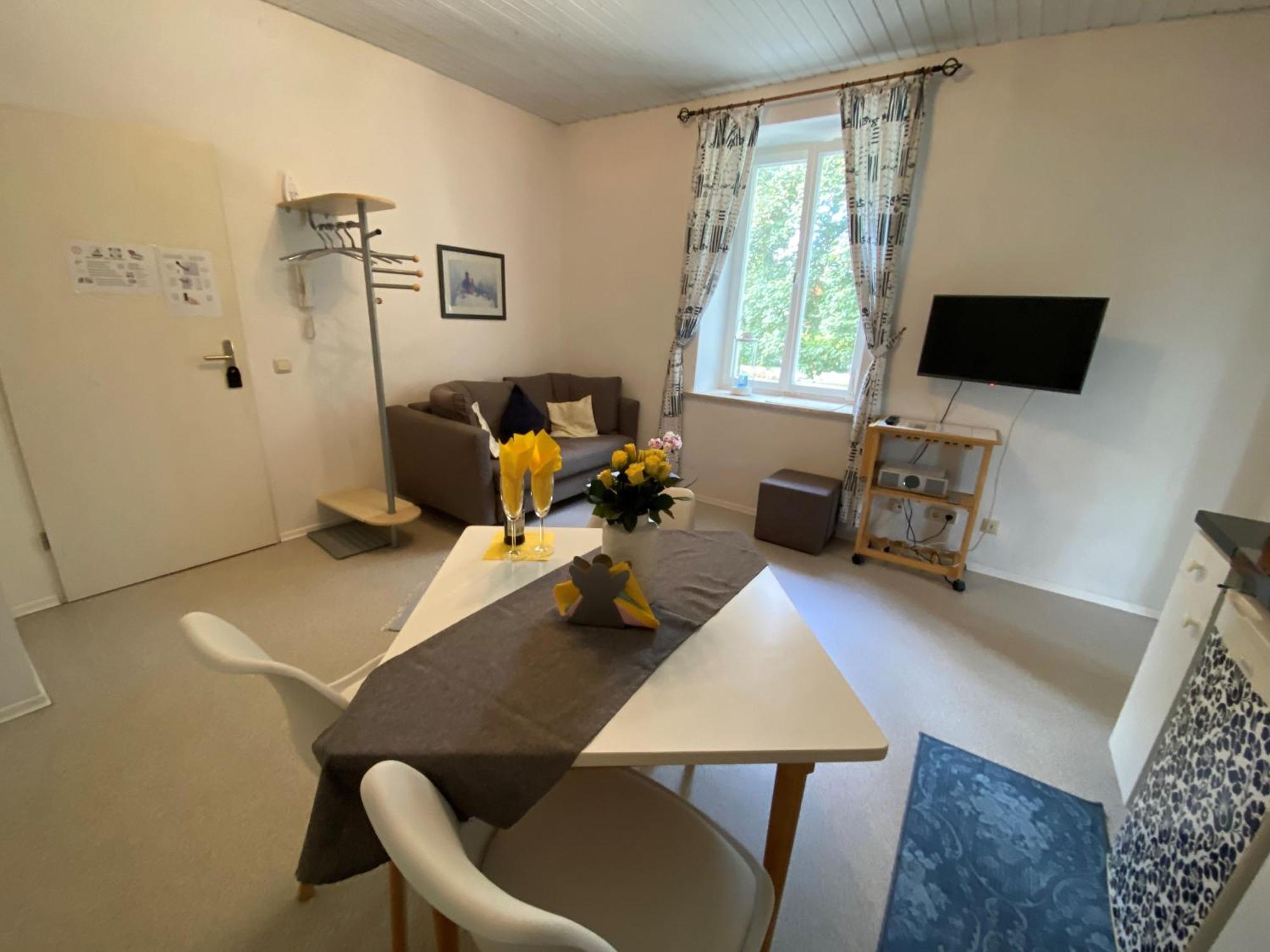 Ferienwohnung Am Franziskanergarten Бад-Тольц Номер фото